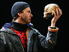 Tennant's performance was lauded by critics