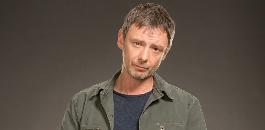 John Simm (as Jack Whelan) is headlining an intriguing new US drama, Intruders about a troubled marriage and a mysterious secret society.
